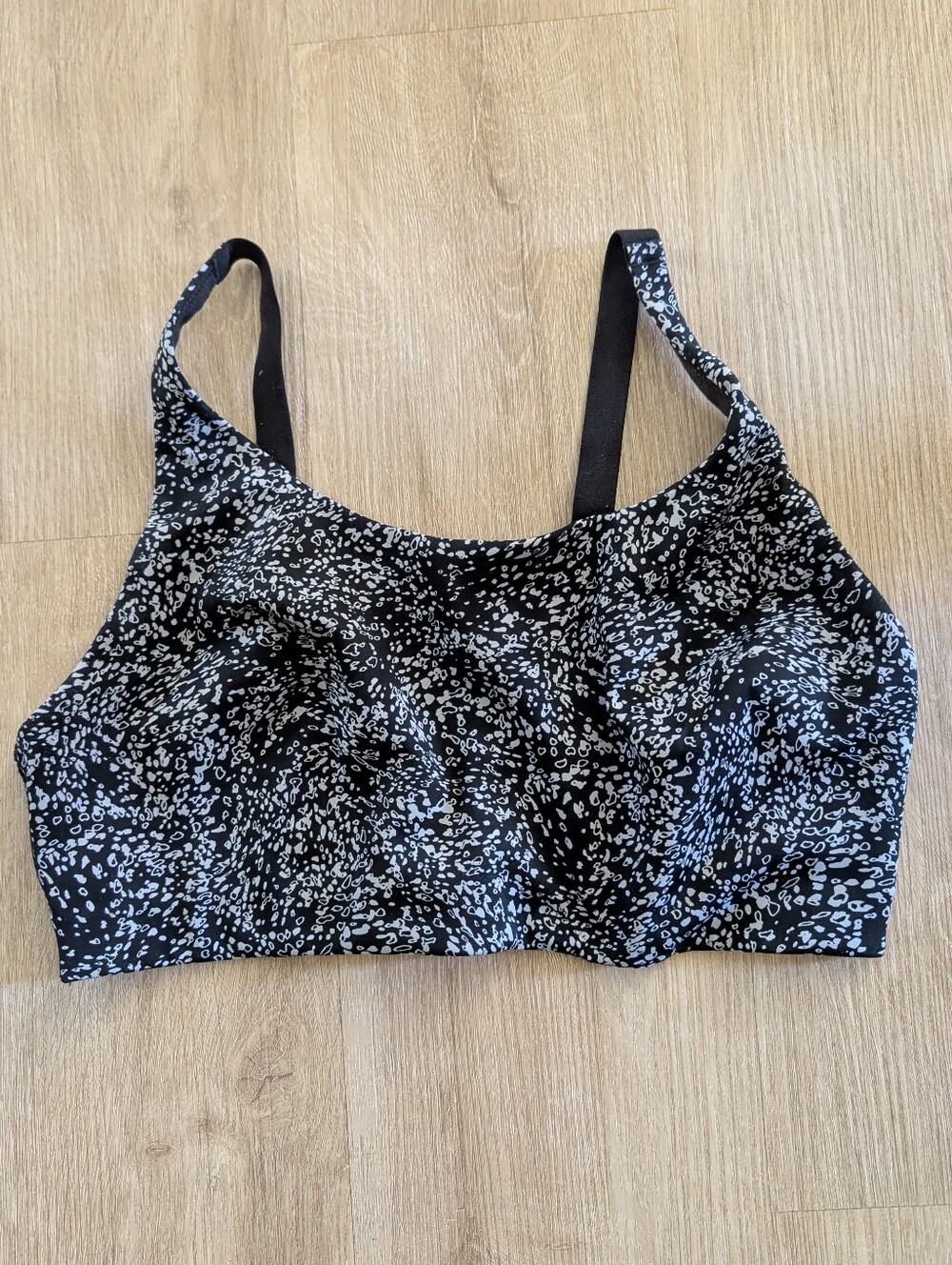 Lululemon Black And White Sports Bra